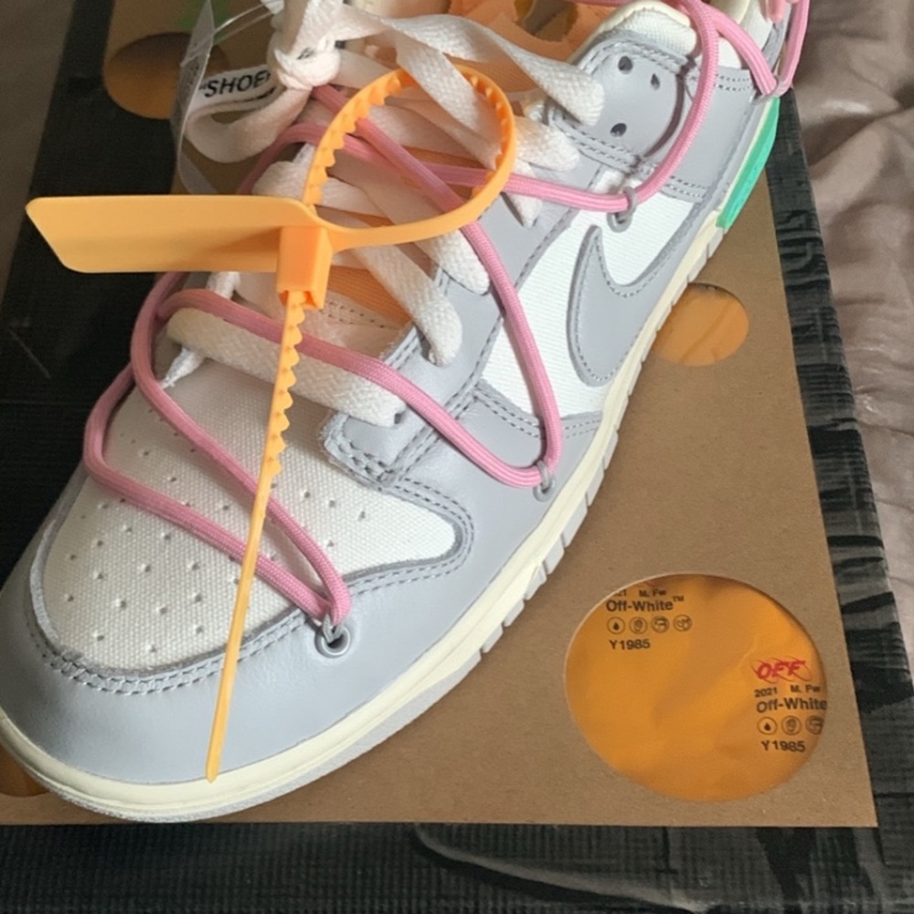 DS Off-White Men's Nike Dunk Low Lot 09